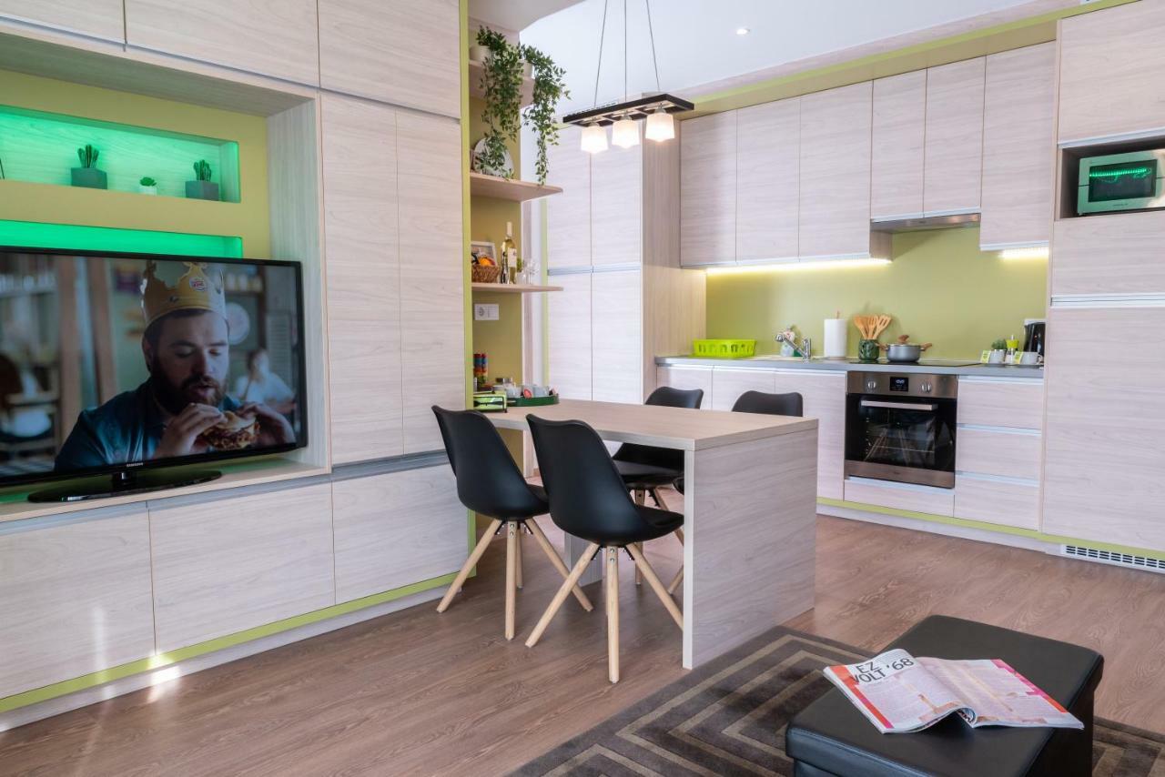 Defne Apartman Debrecen Luaran gambar
