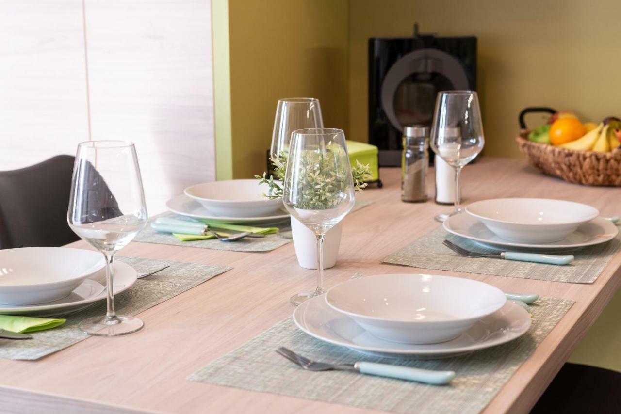 Defne Apartman Debrecen Luaran gambar